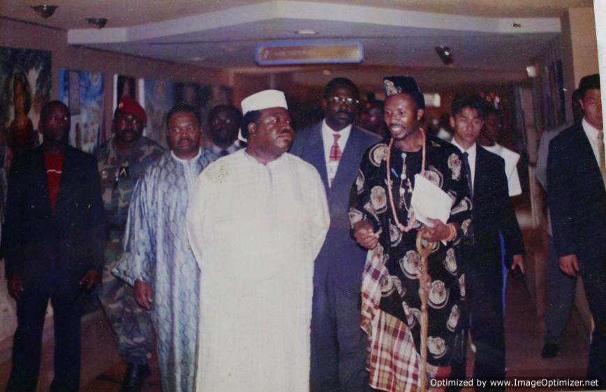 51-le-president-de-la-republique-gabonaise-son-excellence-ali-bongo-ondimba-au-1er-exposition-de-chifart-a-lan-2000-